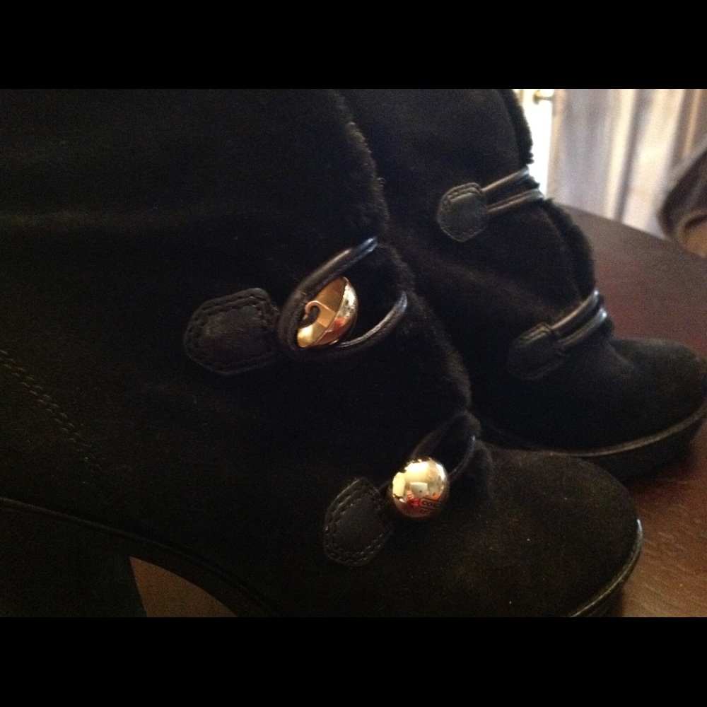Boots - Picture 2 of 4